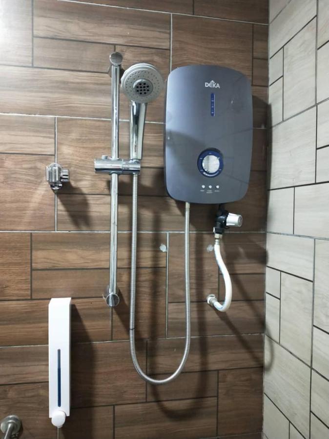 D'Metro Hotel Shah Alam Buitenkant foto