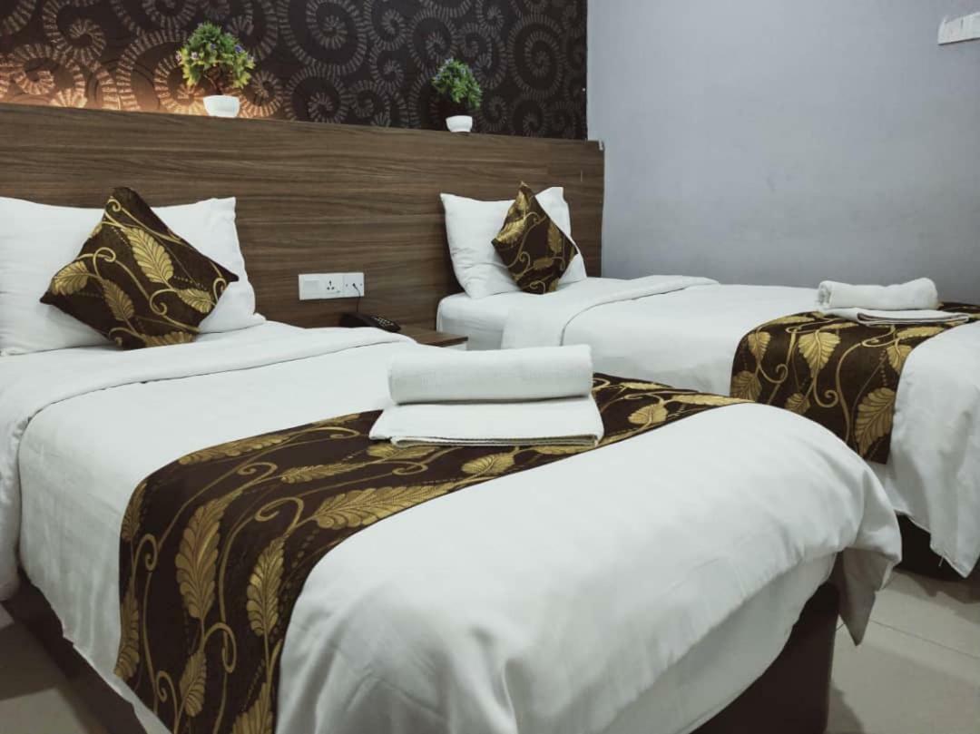 D'Metro Hotel Shah Alam Buitenkant foto