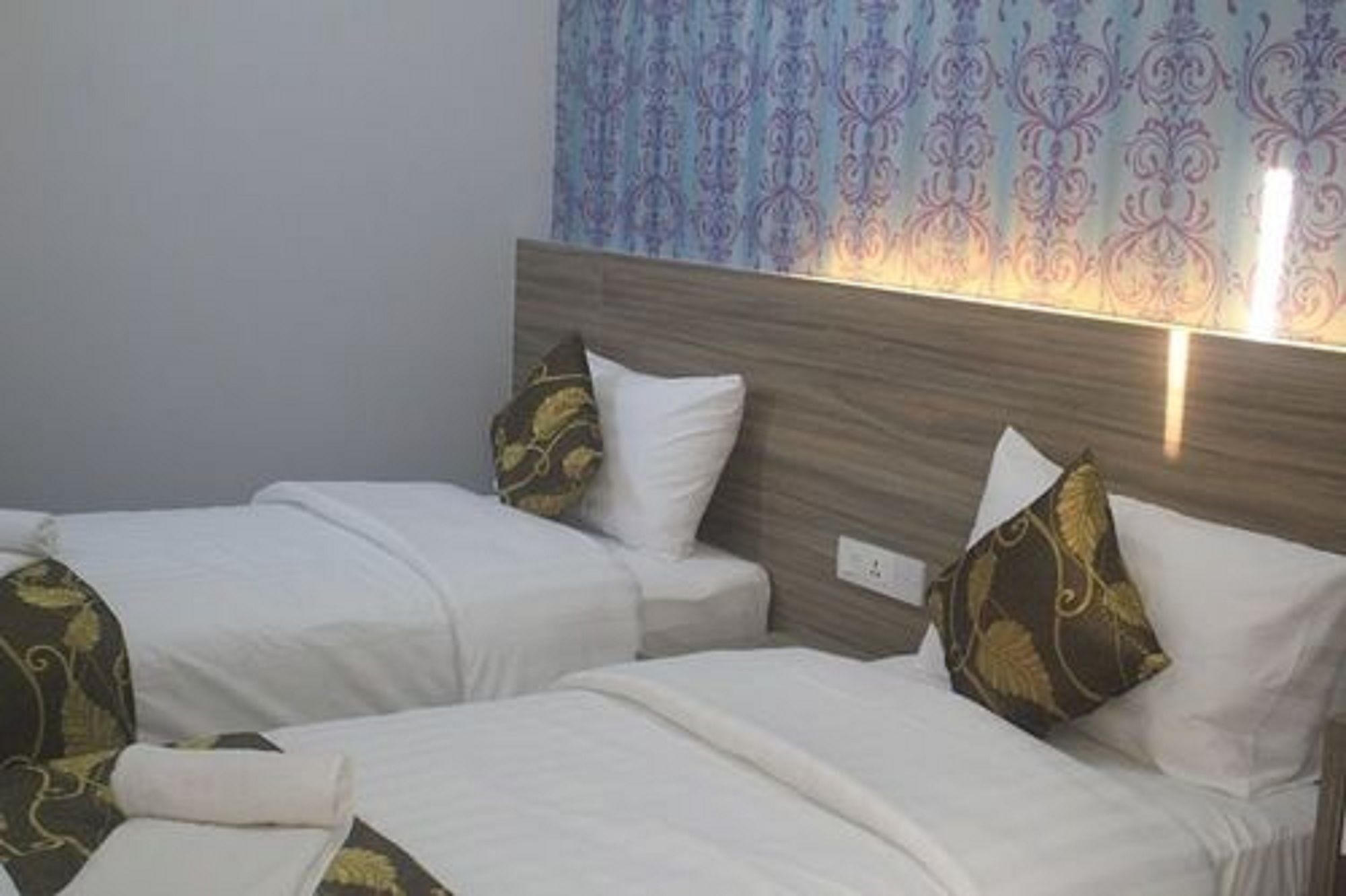 D'Metro Hotel Shah Alam Buitenkant foto
