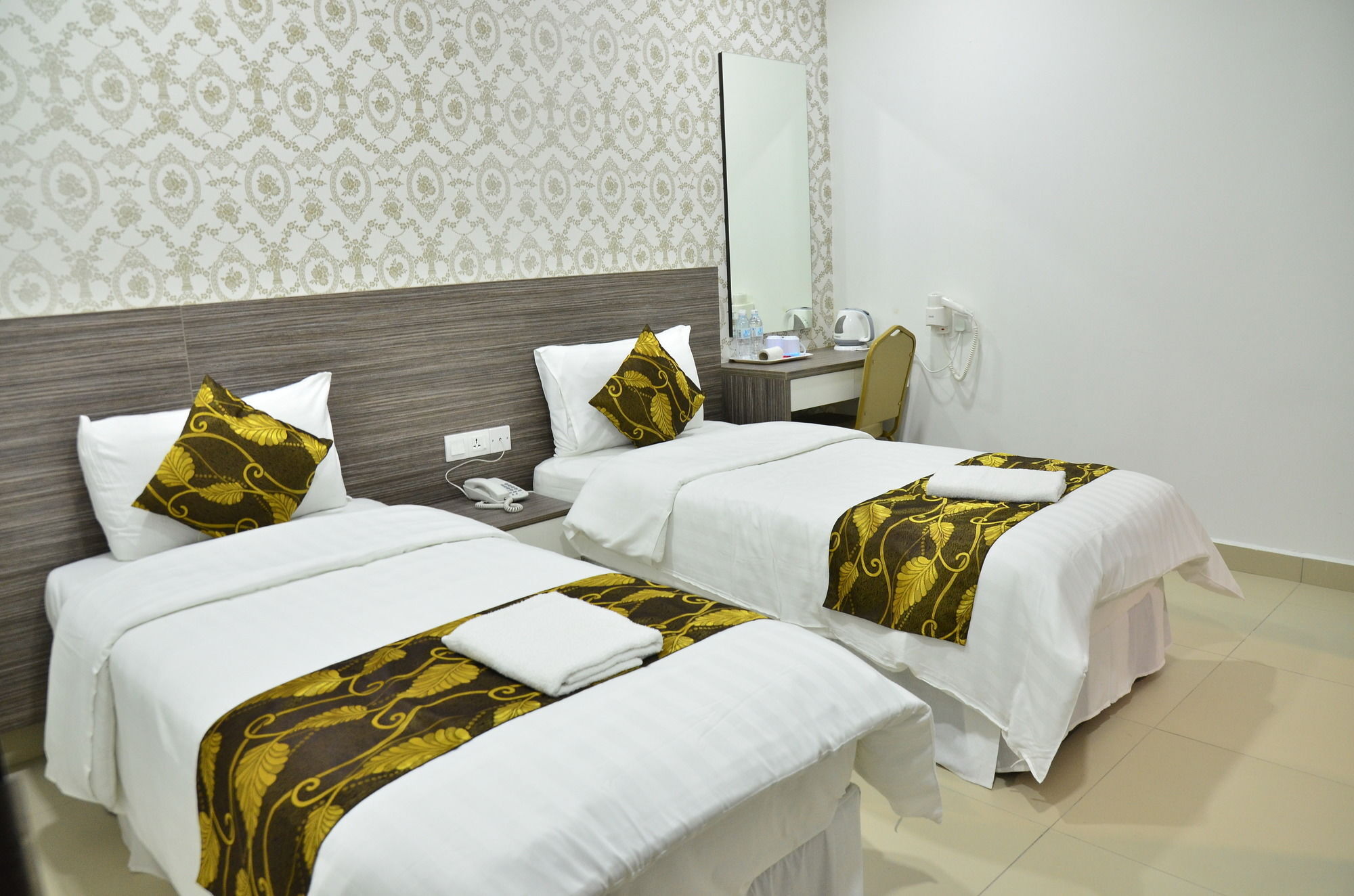 D'Metro Hotel Shah Alam Buitenkant foto