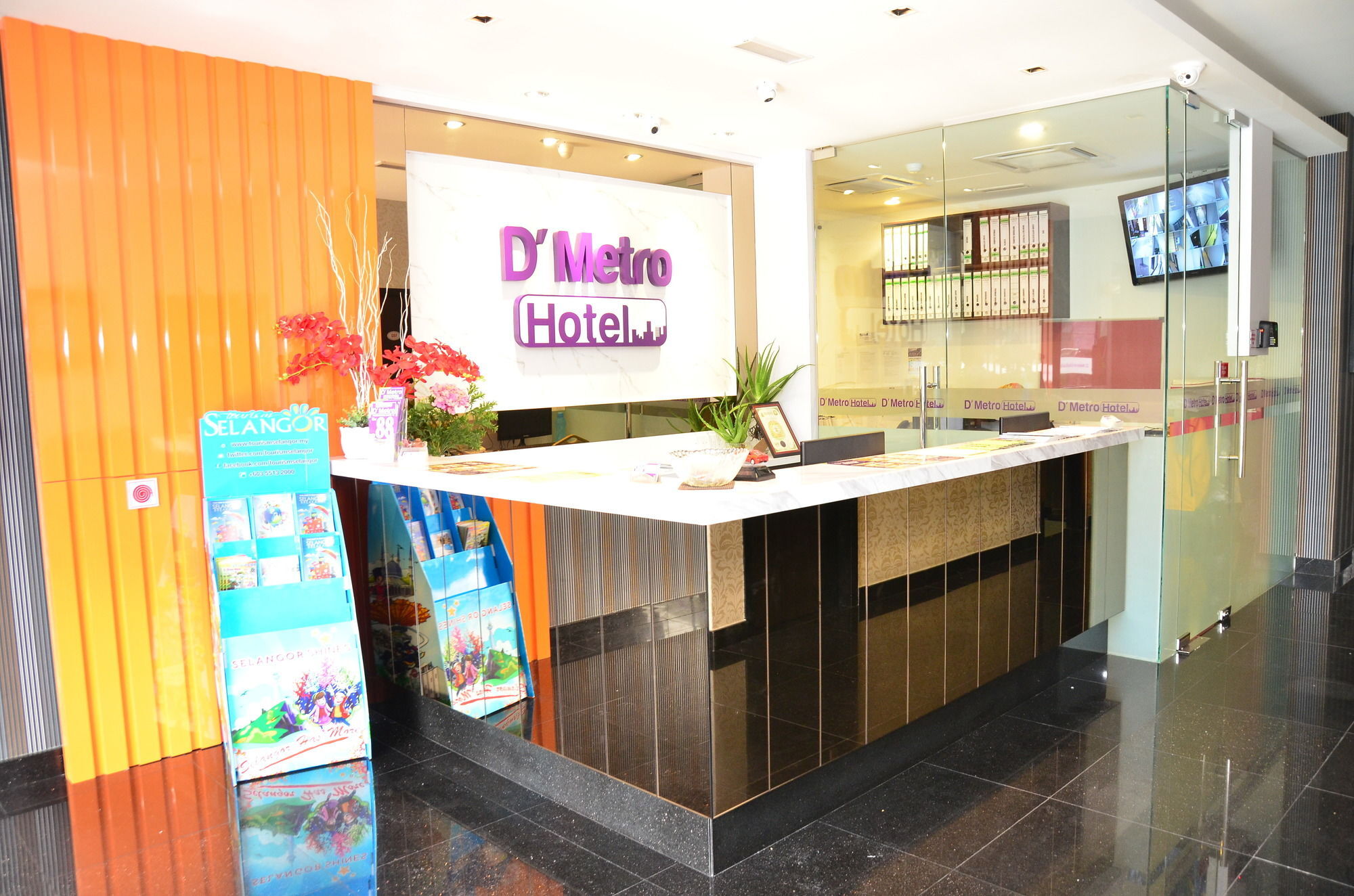 D'Metro Hotel Shah Alam Buitenkant foto