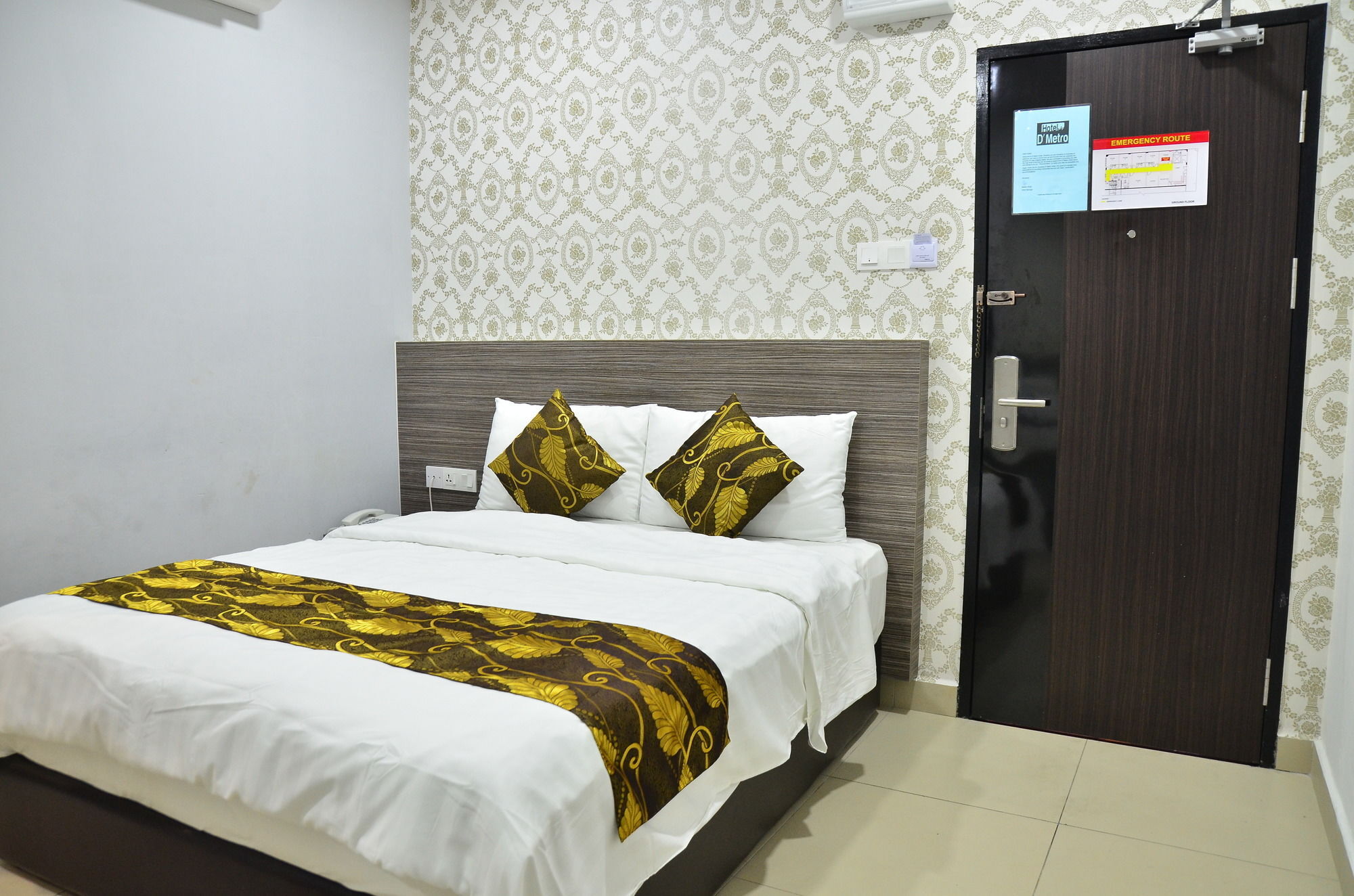 D'Metro Hotel Shah Alam Buitenkant foto