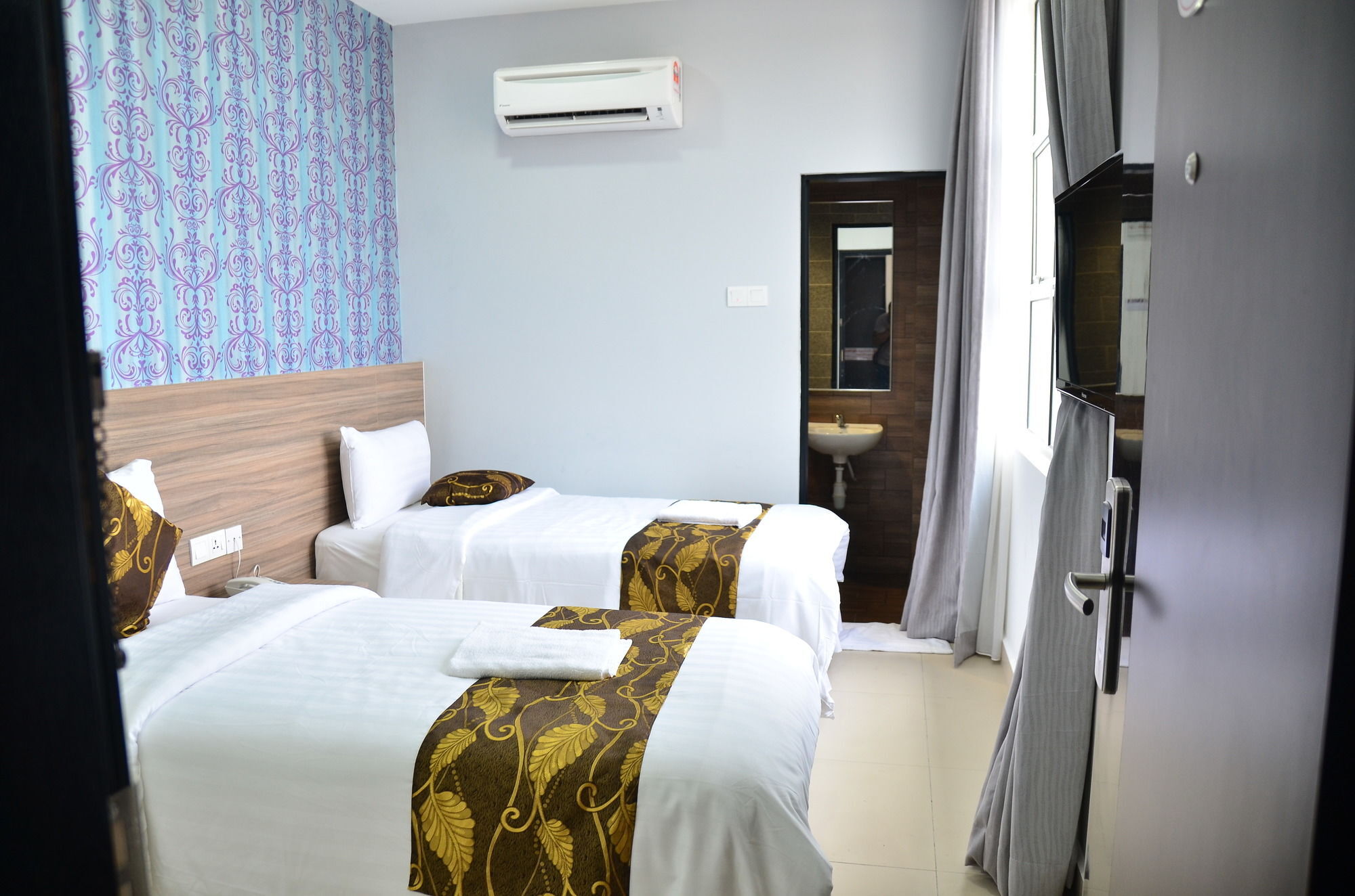 D'Metro Hotel Shah Alam Buitenkant foto